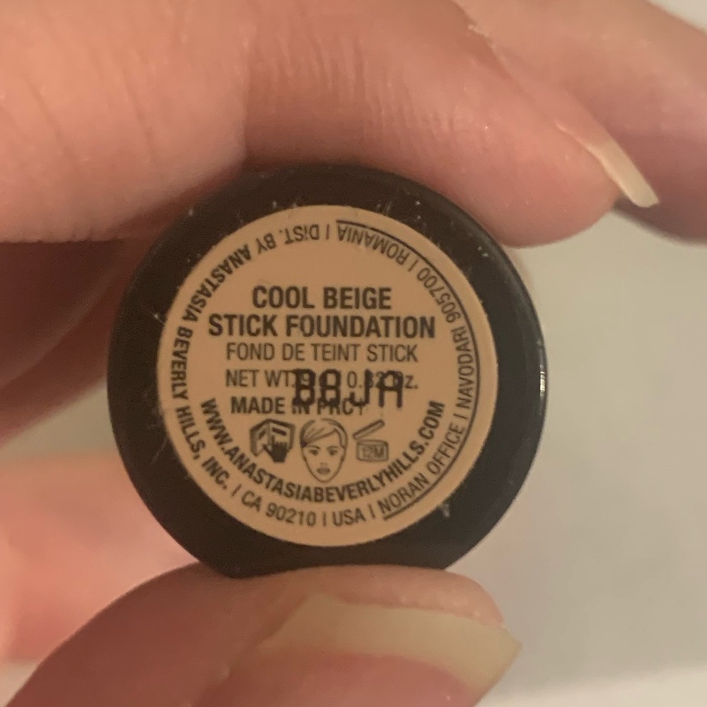 ABH Stick Foundation - Picture 2 of 3
